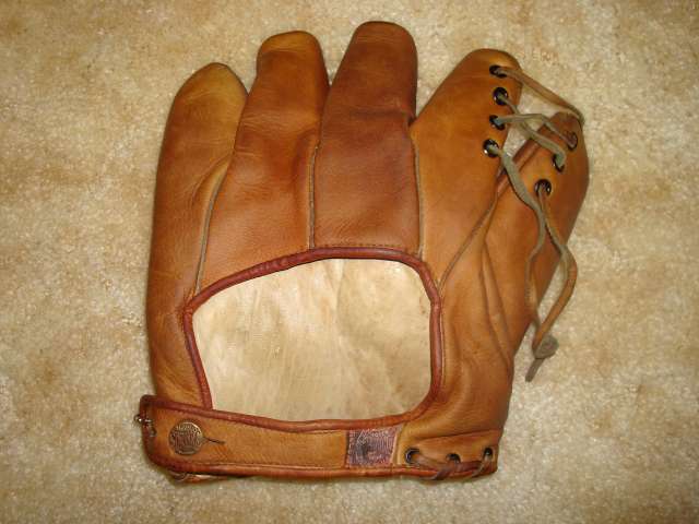 Fred Lindstrom Spalding Back